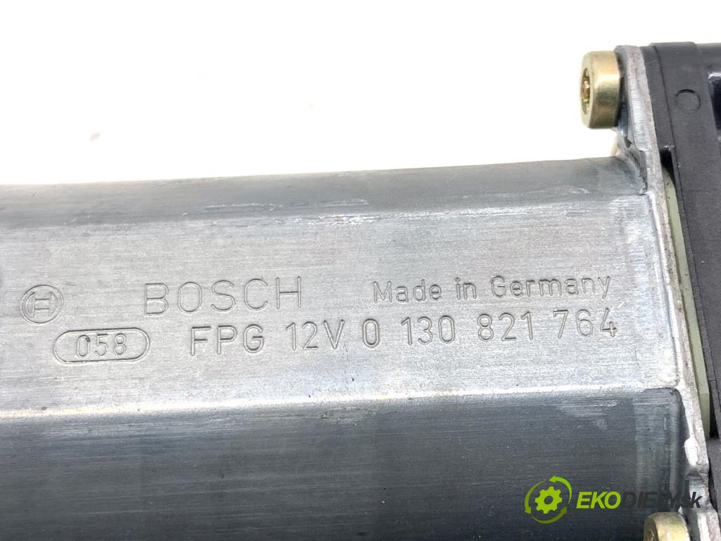 AUDI A4 B6 sedan 2004 114 kW 2.5 TDI 2496 Motor sťahovania okna pravy predný 8E1959802B