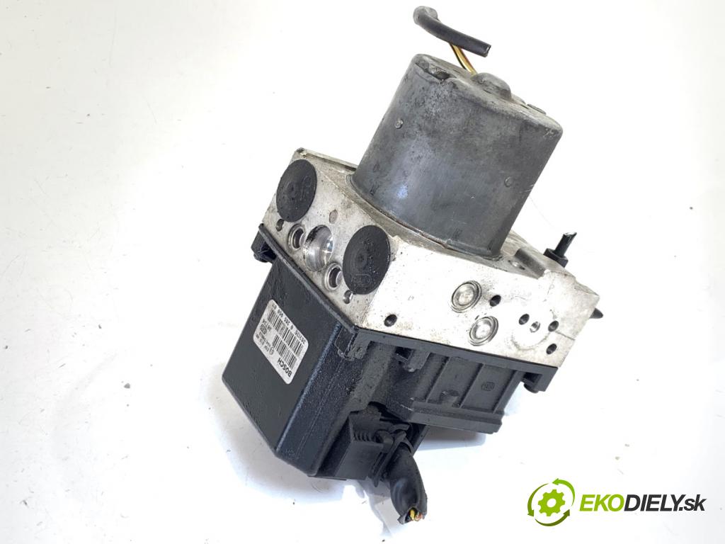 AUDI A4 B6 sedan 2004 114 kW 2.5 TDI 2496 Pumpa ABS 8E0614517 (Pumpa ABS)