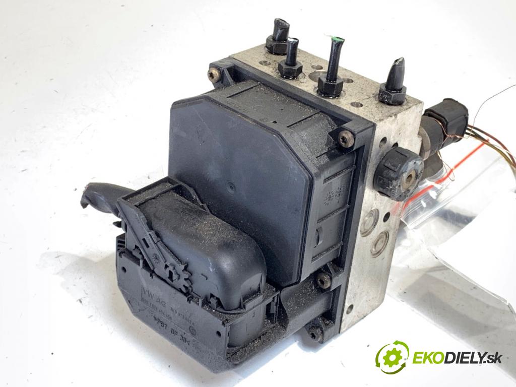 AUDI A4 B6 sedan 2004 114 kW 2.5 TDI 2496 Pumpa ABS 8E0614517 (Pumpa ABS)