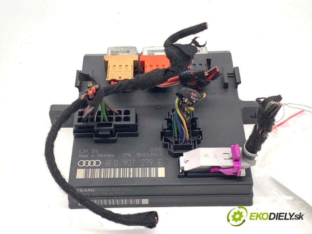AUDI A4 B6 sedan 2004 114 kW 2.5 TDI 2496 modul komfortu 8E0907279E (Komfortní modul)