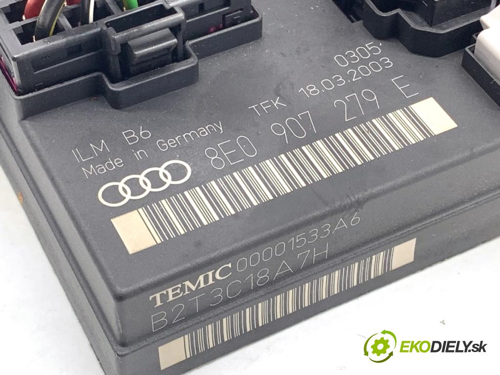 AUDI A4 B6 sedan 2004 114 kW 2.5 TDI 2496 modul komfortu 8E0907279E (Komfortní modul)