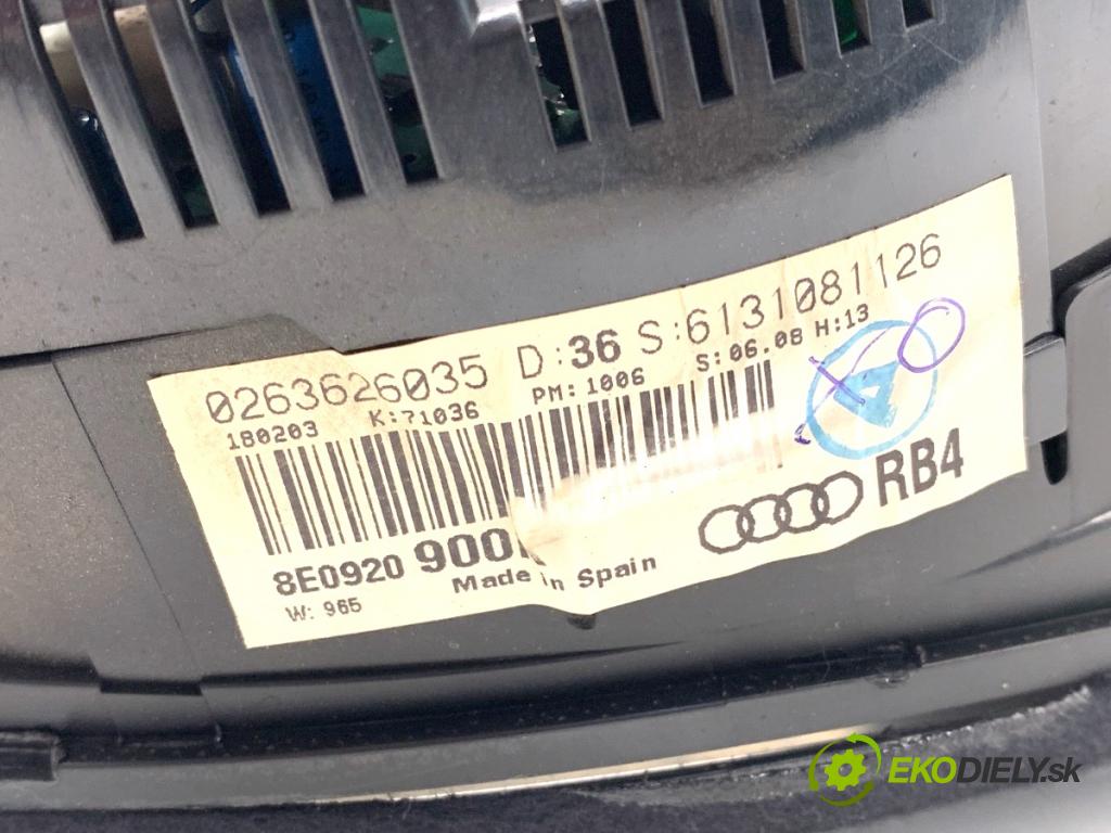 AUDI A4 B6 sedan 2004 114 kW 2.5 TDI 2496 Prístrojovka 8E0920900 (Prístrojová doska)