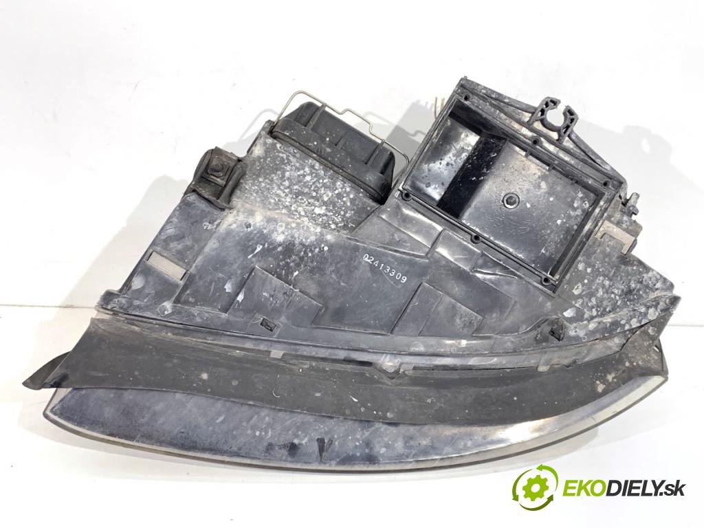 AUDI A4 B6 sedan 2004 114 kW 2.5 TDI 2496 Svetlomet pravy predný 441-1146R