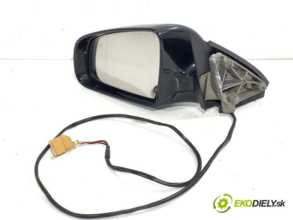 AUDI A4 B6 sedan 2004 114 kW 2.5 TDI 2496 zpětné zrcátko levý LZ9W