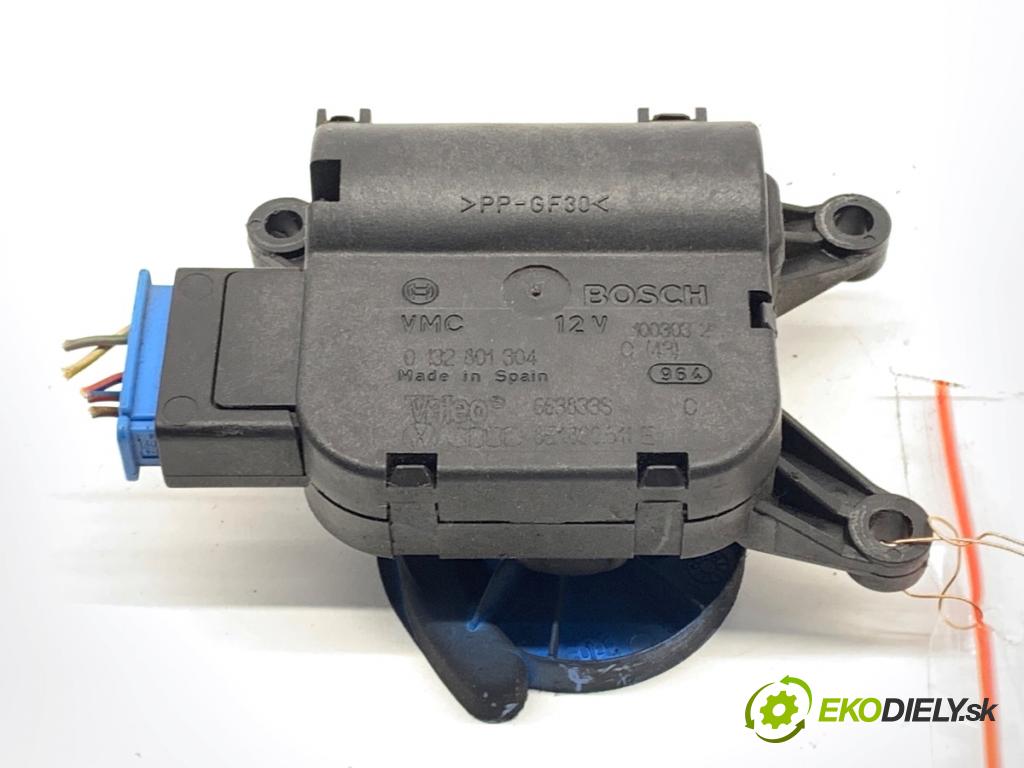 AUDI A4 B6 sedan 2004 114 kW 2.5 TDI 2496 motor topení 8E1820511E