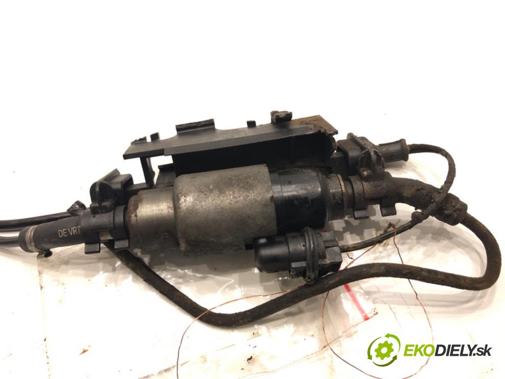 VW TOURAN nadwozie wielkoprzestrzenne (MPV) 2005 77 kW 1.9 TDI 1896 pumpa Webasto 