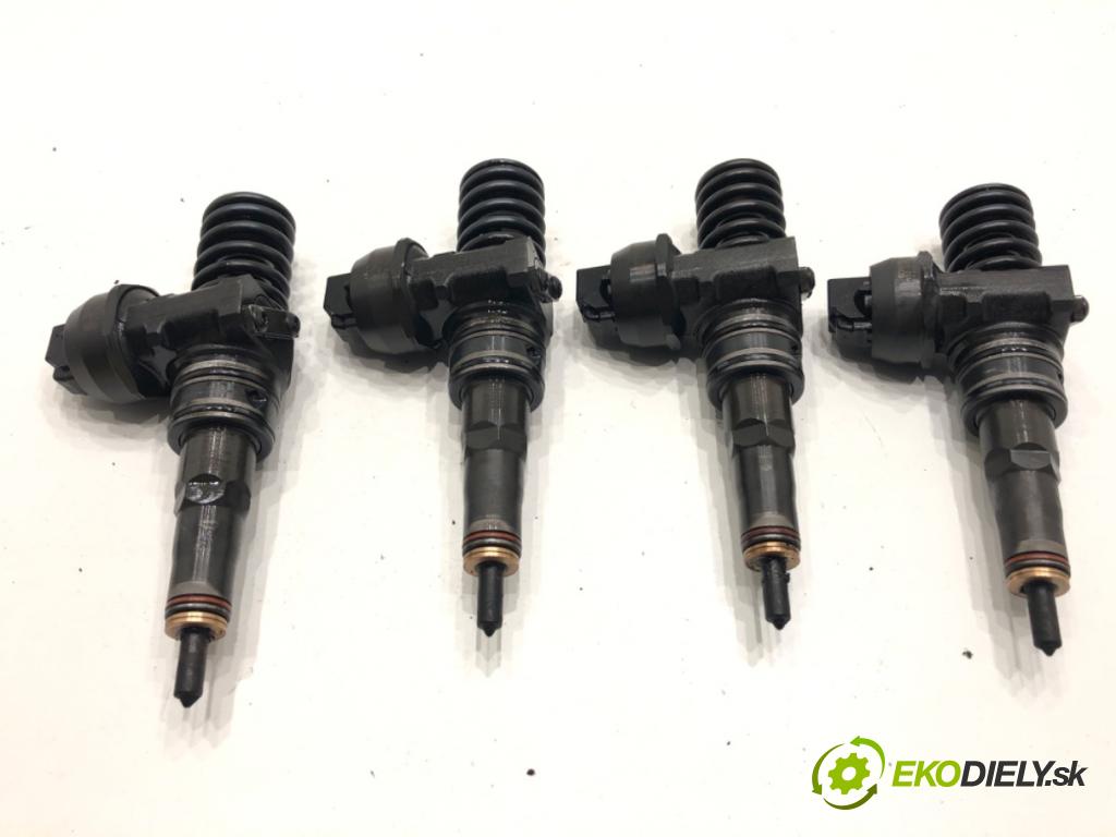 VW GOLF V liftback 2004 77 kW 1.9 TDI 1896 vstrekovače 038130073AG