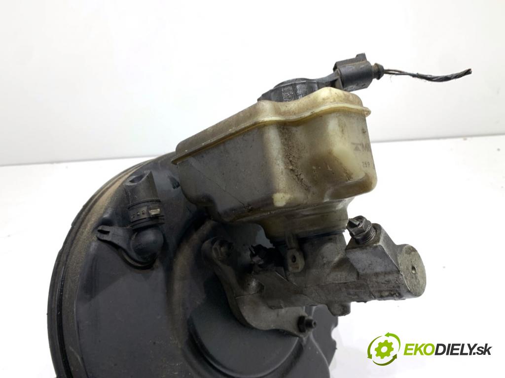VW GOLF V liftback 2004 77 kW 1.9 TDI 1896 Posilovač bŕzd 1K1614105AE