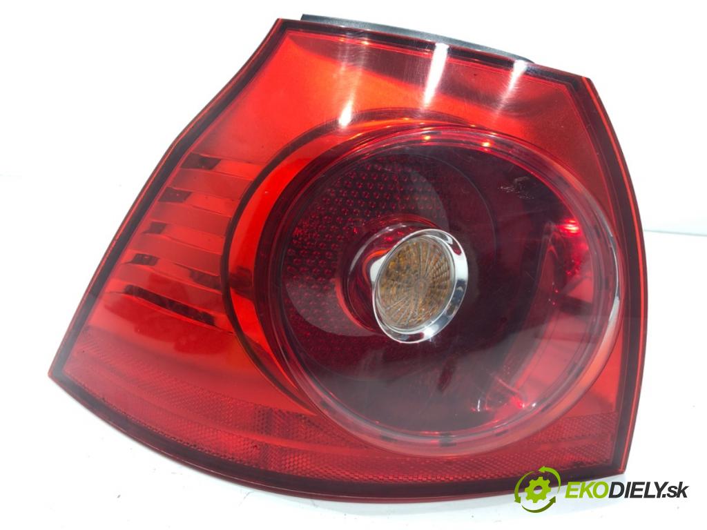 VW GOLF V liftback 2004 77 kW 1.9 TDI 1896 světlo levý zadní část 1K6945095