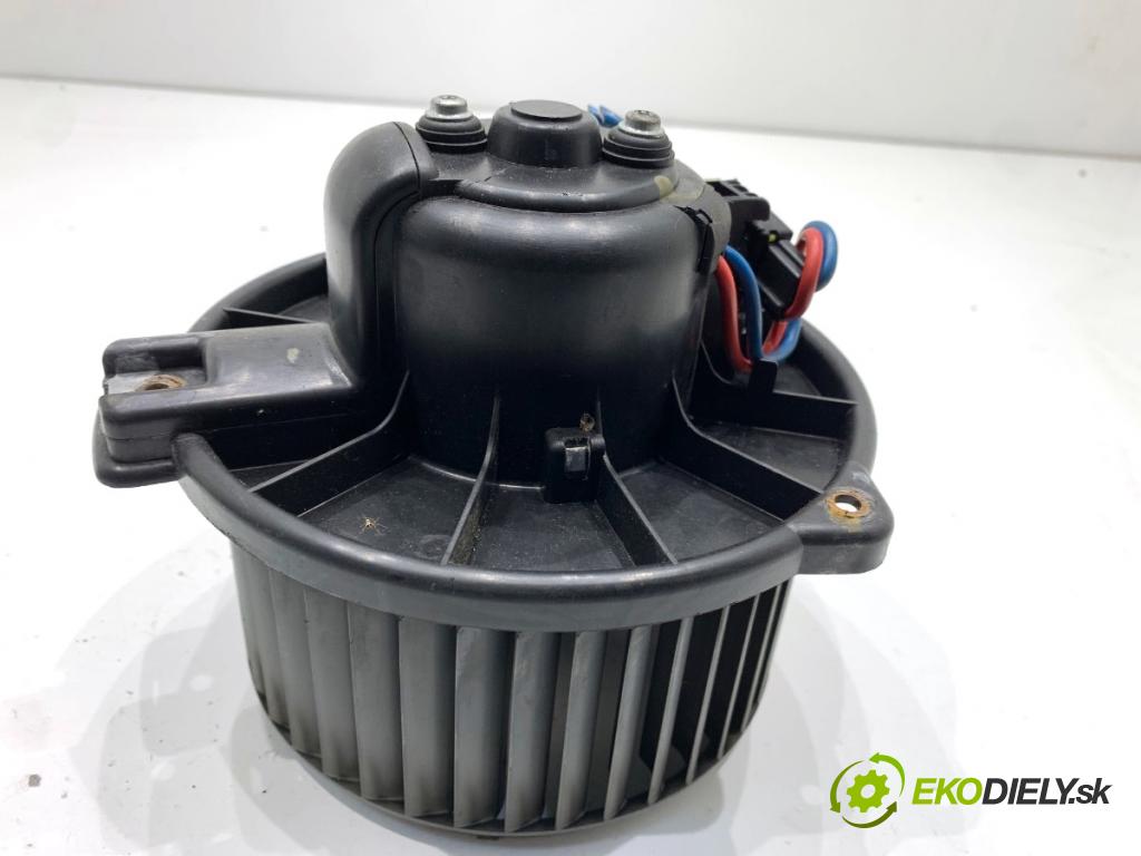 TOYOTA AVENSIS T25 liftback 2003 85 kW 2.0 D-4D (CDT250_) 1995 ventilátor kúrenia 016070-0020
