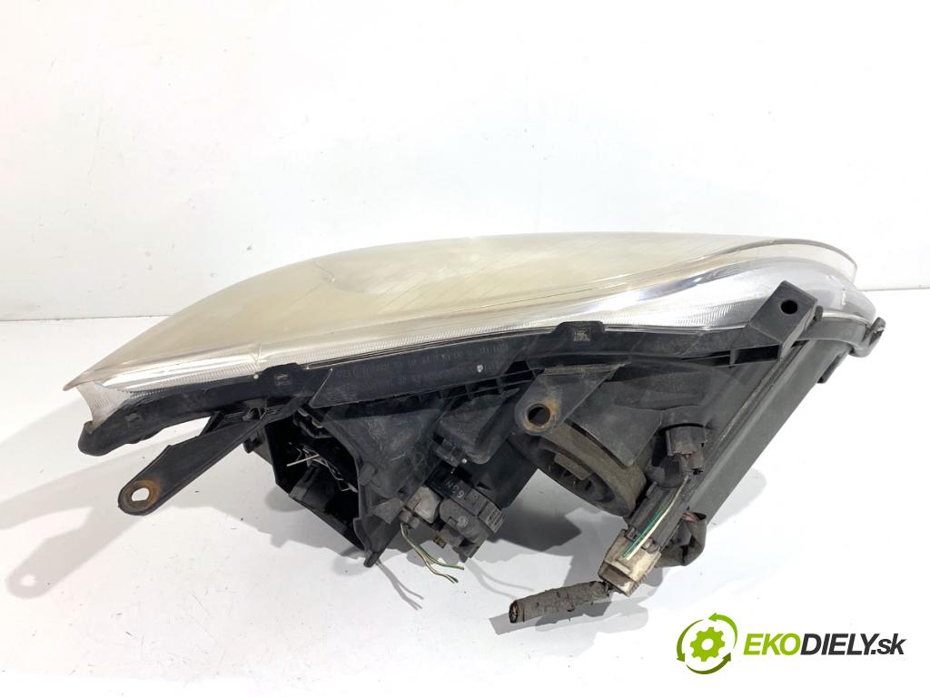 TOYOTA AVENSIS T25 liftback 2003 85 kW 2.0 D-4D (CDT250_) 1995 Svetlomet ľavy predný 08-212-11F3L