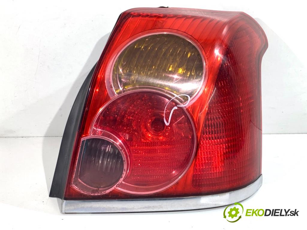 TOYOTA AVENSIS T25 liftback 2003 85 kW 2.0 D-4D (CDT250_) 1995 světlo pravý zadní část 
