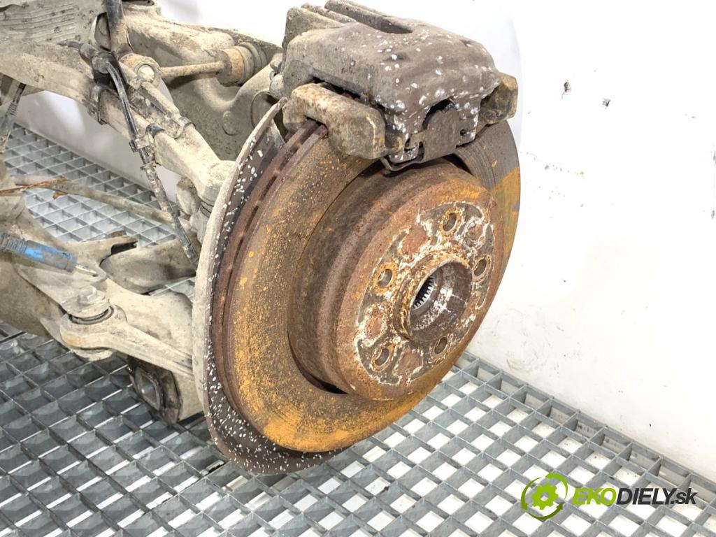 BMW E60 sedan 2004 125 kW 520 i 2171 Výstuha zad 6761904