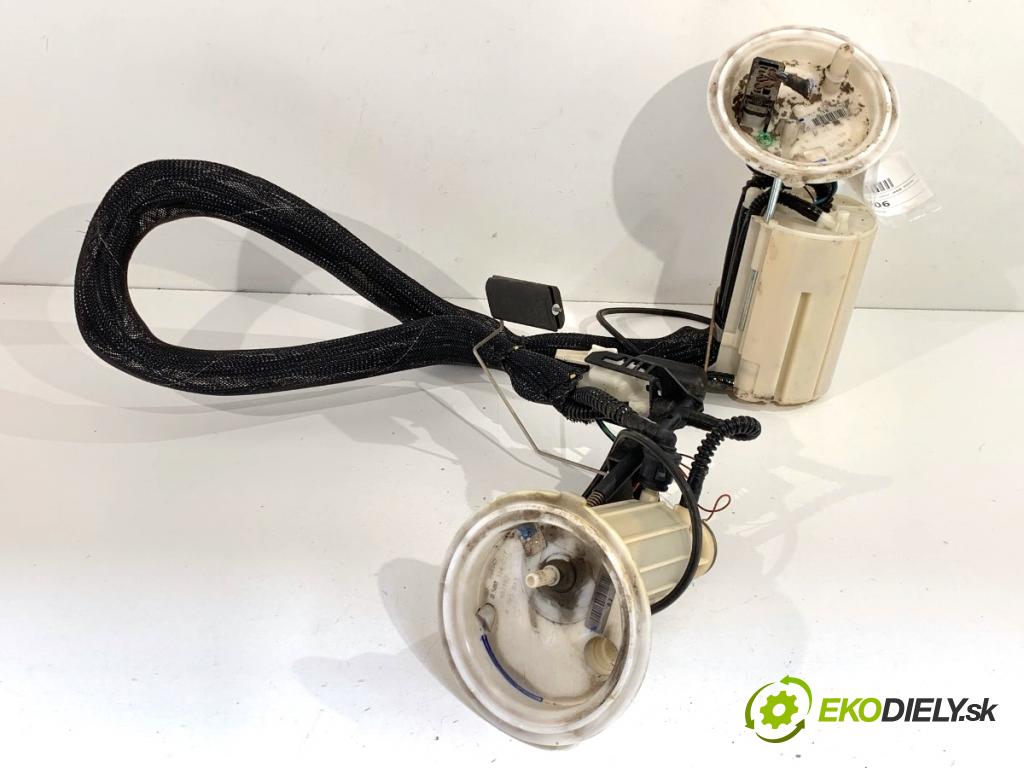 BMW E60 sedan 2004 125 kW 520 i 2171 pumpa paliva 6765843 0580314027