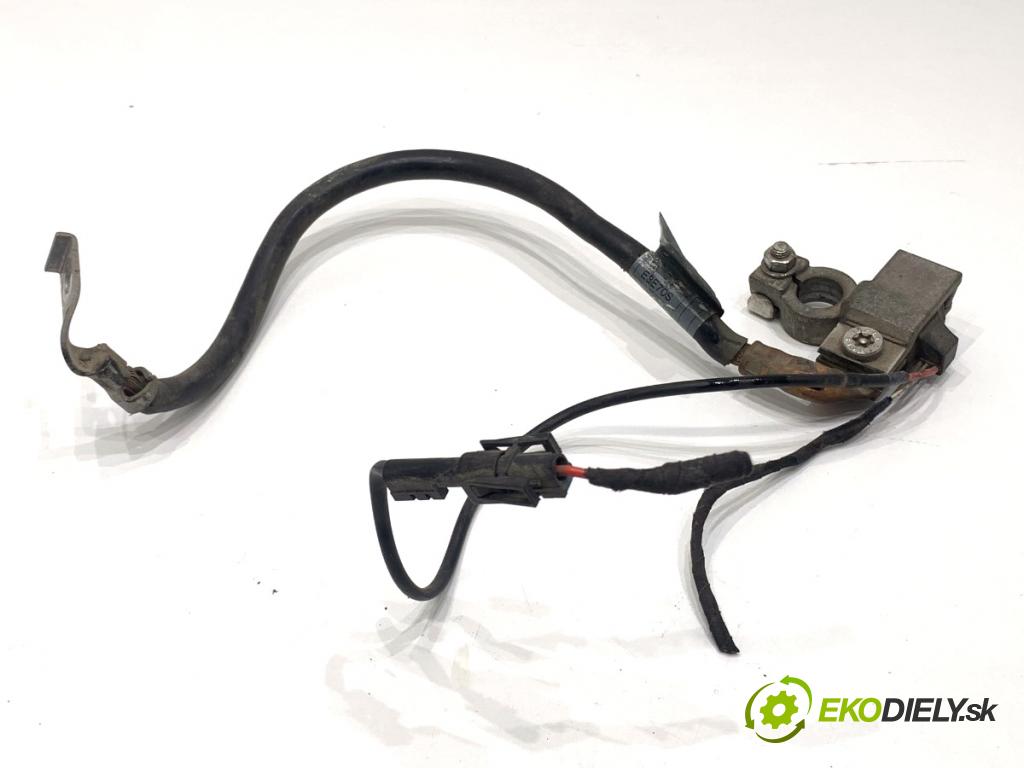 BMW E60 sedan 2004 125 kW 520 i 2171 svorka MINUS: 6928989