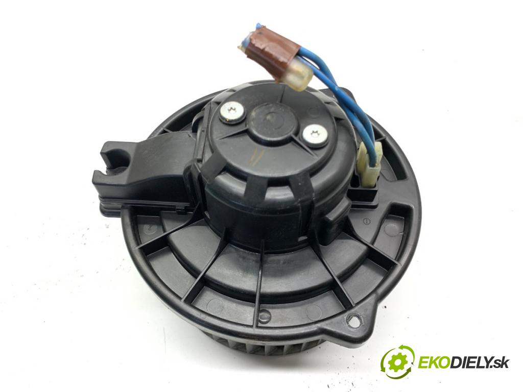 TOYOTA AVENSIS T25 Kombi 2004 85 kW 2.0 D-4D (CDT250_) 1995 ventilátor kúrenia 0130101601