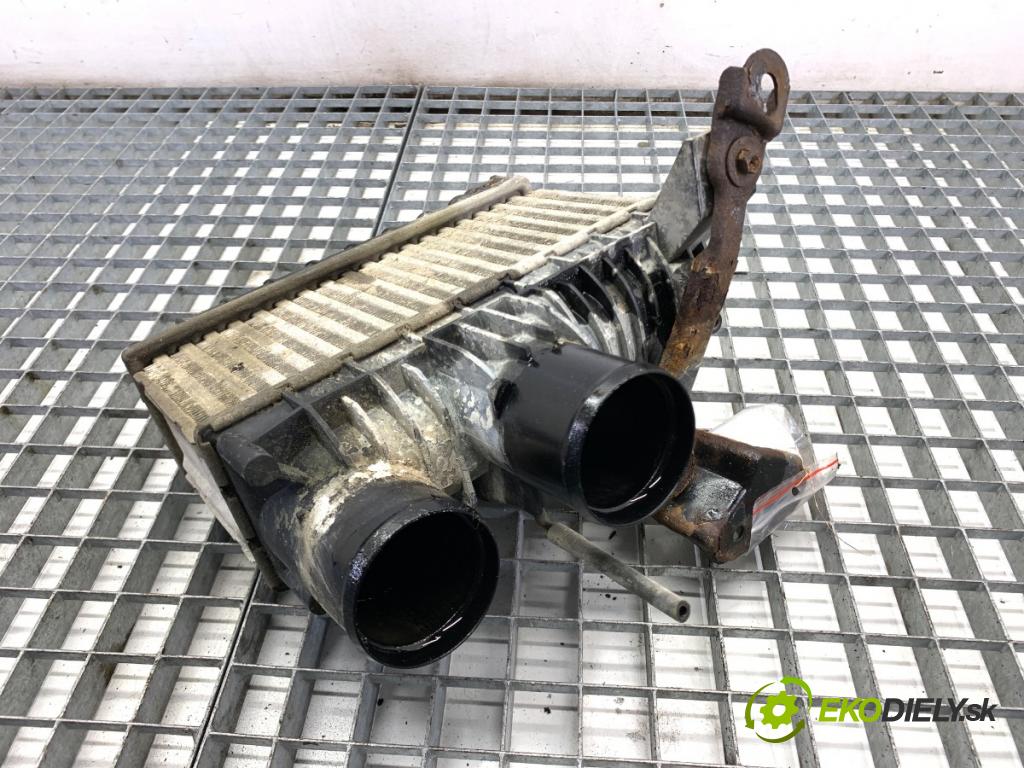 TOYOTA AVENSIS T25 Kombi 2004 85 kW 2.0 D-4D (CDT250_) 1995 intercooler 873067D (Intercooler (chladič nasávaného vzduchu))