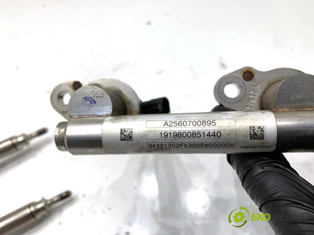 MERCEDES-BENZ GLE SUV 2020 270 kW GLE 450 EQ Boost 4-matic (167.157) 2498 Vstrekovacie ventily A2560700895