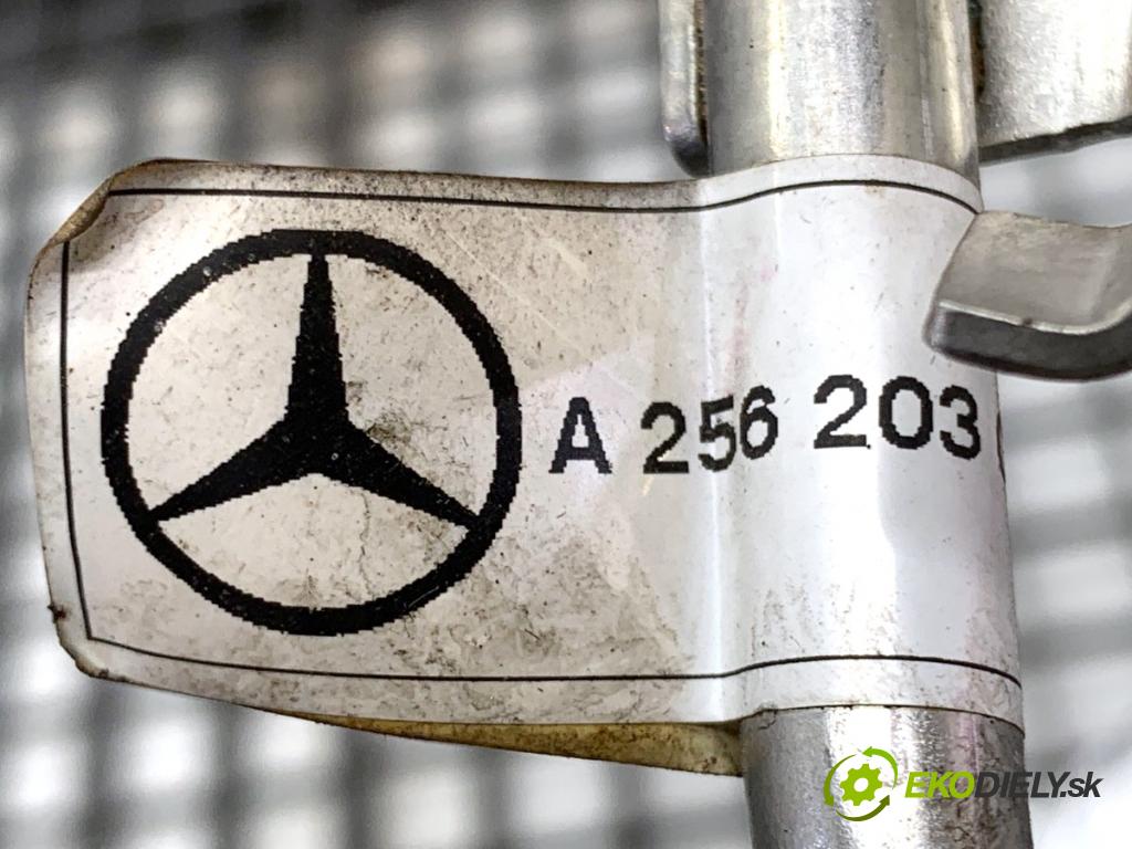 MERCEDES-BENZ GLE SUV 2020 270 kW GLE 450 EQ Boost 4-matic (167.157) 2498 rúrka turba A2562030600 (Hadica turbodúchadla)