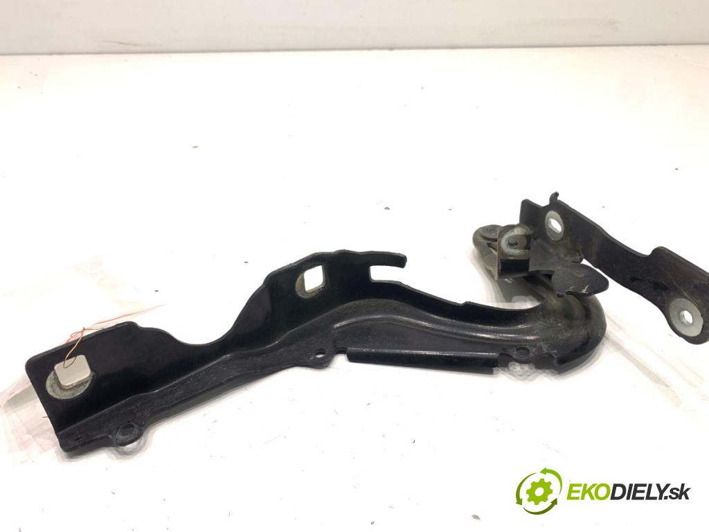 CITROEN C3 III liftback 2018 81 kW 1.2 PURETECH 110 1199 Záves kapoty pravy predný 9812778480