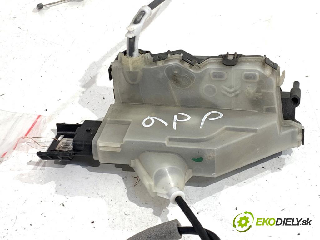 CITROEN C3 III liftback 2018 81 kW 1.2 PURETECH 110 1199 zámok Dvere pravy predný PSA123980