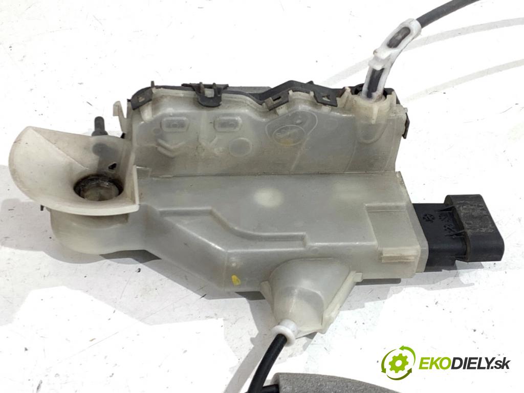 CITROEN C3 III liftback 2018 81 kW 1.2 PURETECH 110 1199 zámok Dvere ľavy predný PSA123981