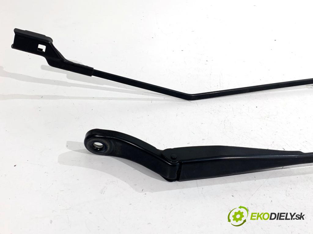 CITROEN C3 III liftback 2018 81 kW 1.2 PURETECH 110 1199 Rameno stierače predný 9673291980