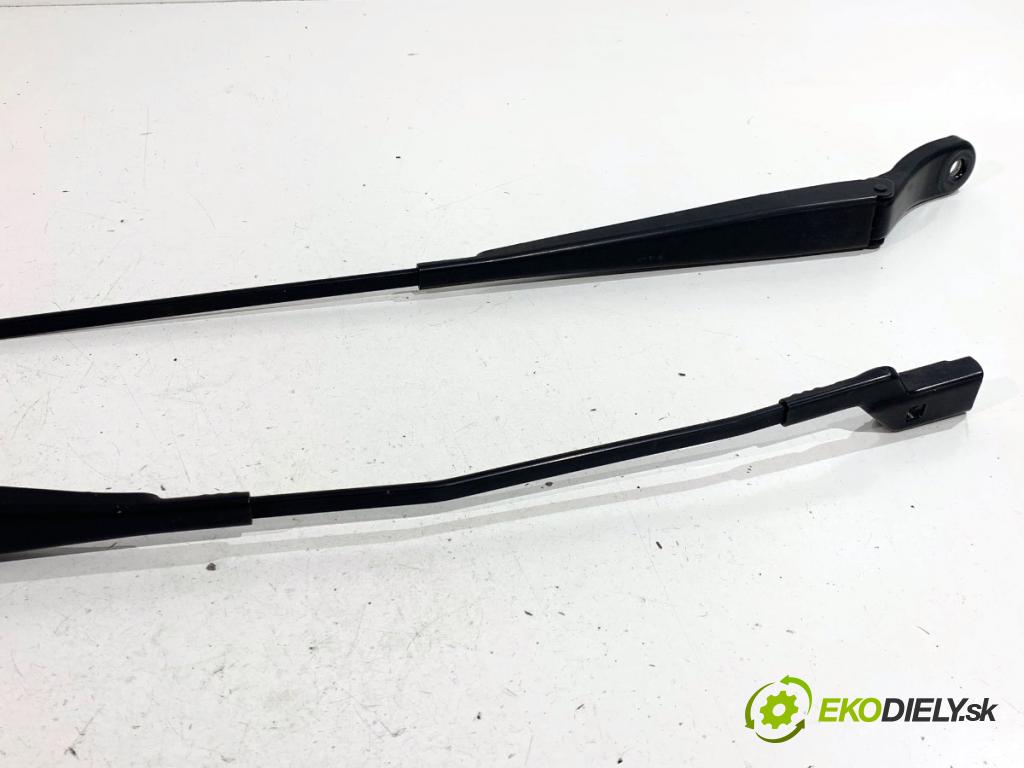 CITROEN C3 III liftback 2018 81 kW 1.2 PURETECH 110 1199 Rameno stierače predný 9673291980