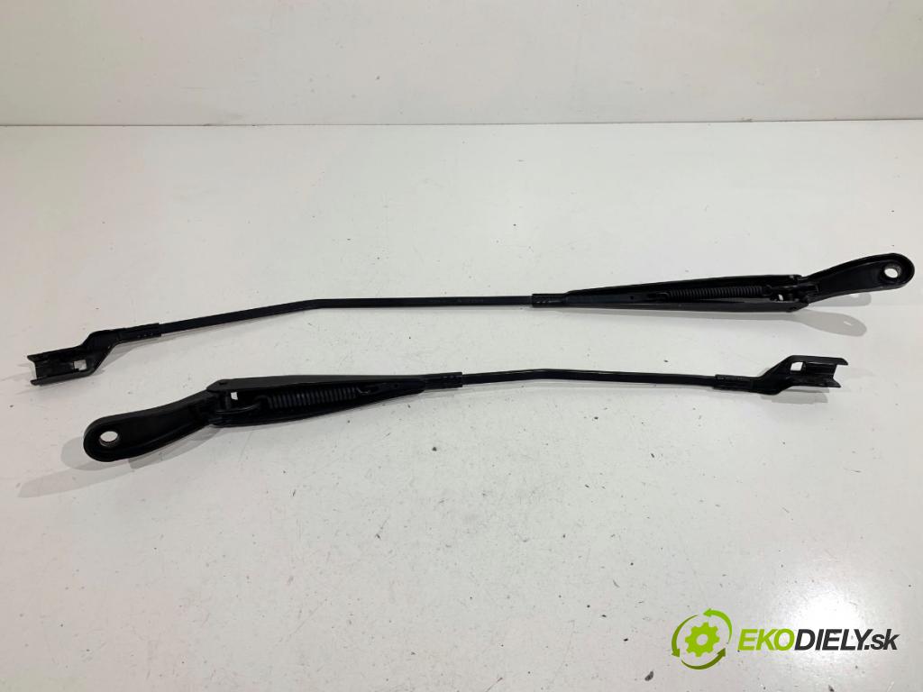 CITROEN C3 III liftback 2018 81 kW 1.2 PURETECH 110 1199 Rameno stierače predný 9673291980