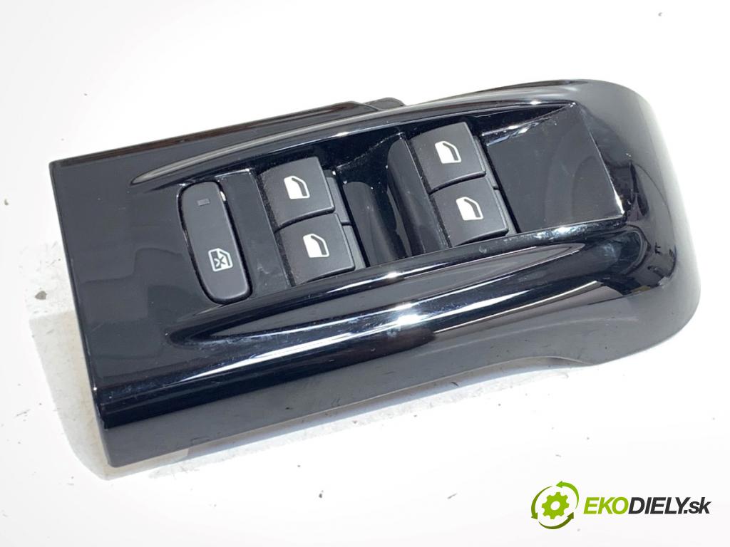 CITROEN C3 III liftback 2018 81 kW 1.2 PURETECH 110 1199 přepínač oken 98148907ZD (Páčky pod volantem)