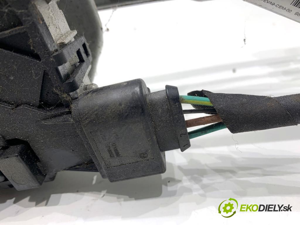 CITROEN C3 III liftback 2018 81 kW 1.2 PURETECH 110 1199 Mechanizmus stieračov predný 9815497780 (Motorček stieračov predný)
