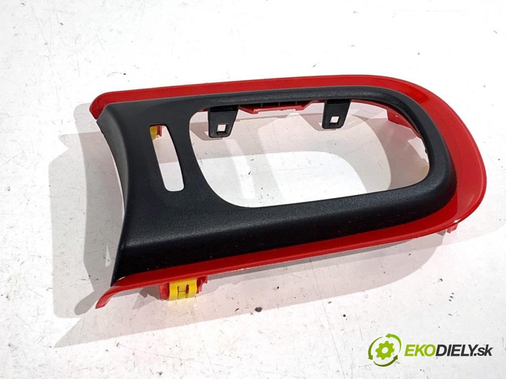 CITROEN C3 III liftback 2018 81 kW 1.2 PURETECH 110 1199 lišty kryt 9812400977 (Lišta)