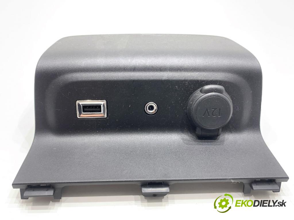 CITROEN C3 III liftback 2018 81 kW 1.2 PURETECH 110 1199 HNÍZDO: USB 9812508977