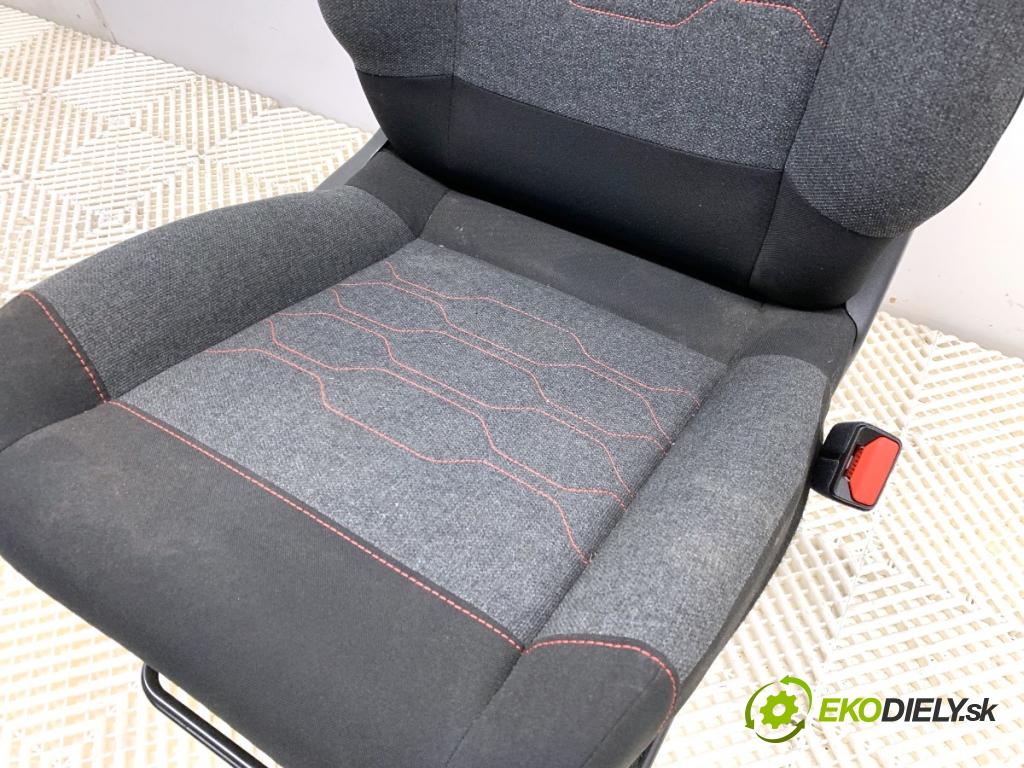 CITROEN C3 III liftback 2018 81 kW 1.2 PURETECH 110 1199 Sedadlo pravy predný