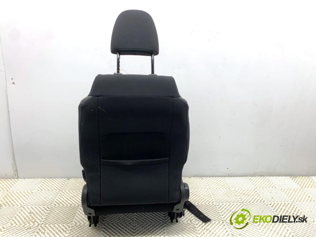CITROEN C3 III liftback 2018 81 kW 1.2 PURETECH 110 1199 Sedadlo pravy predný