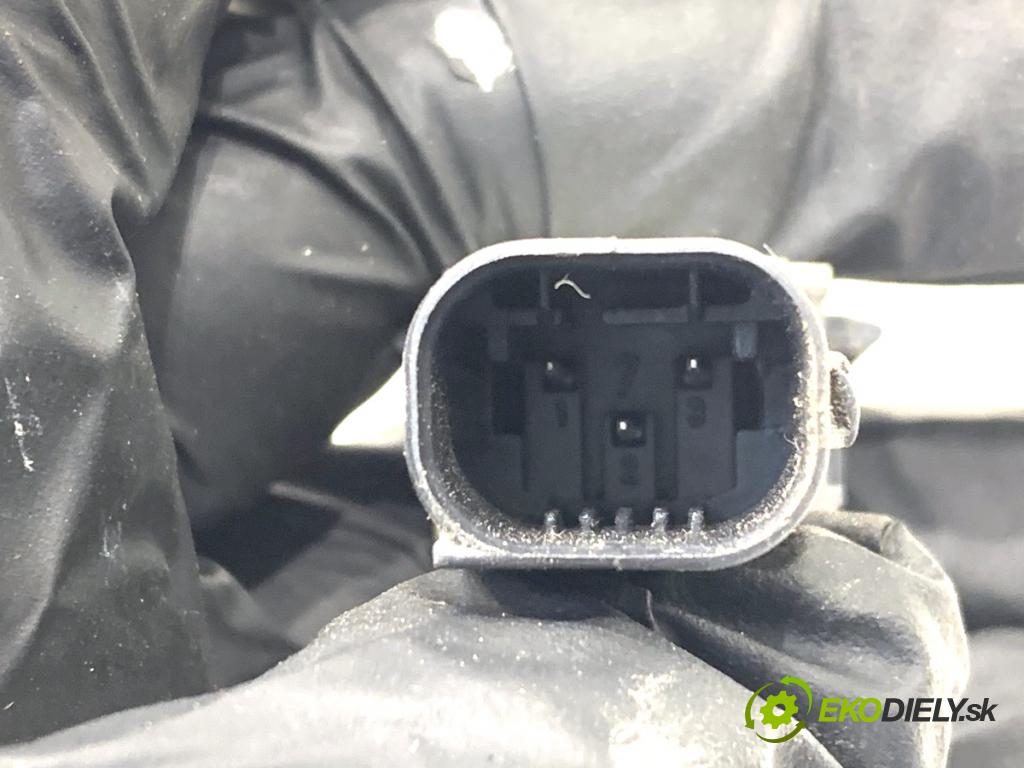 CITROEN C3 III liftback 2018 81 kW 1.2 PURETECH 110 1199 snímač PDC 9675202477XT