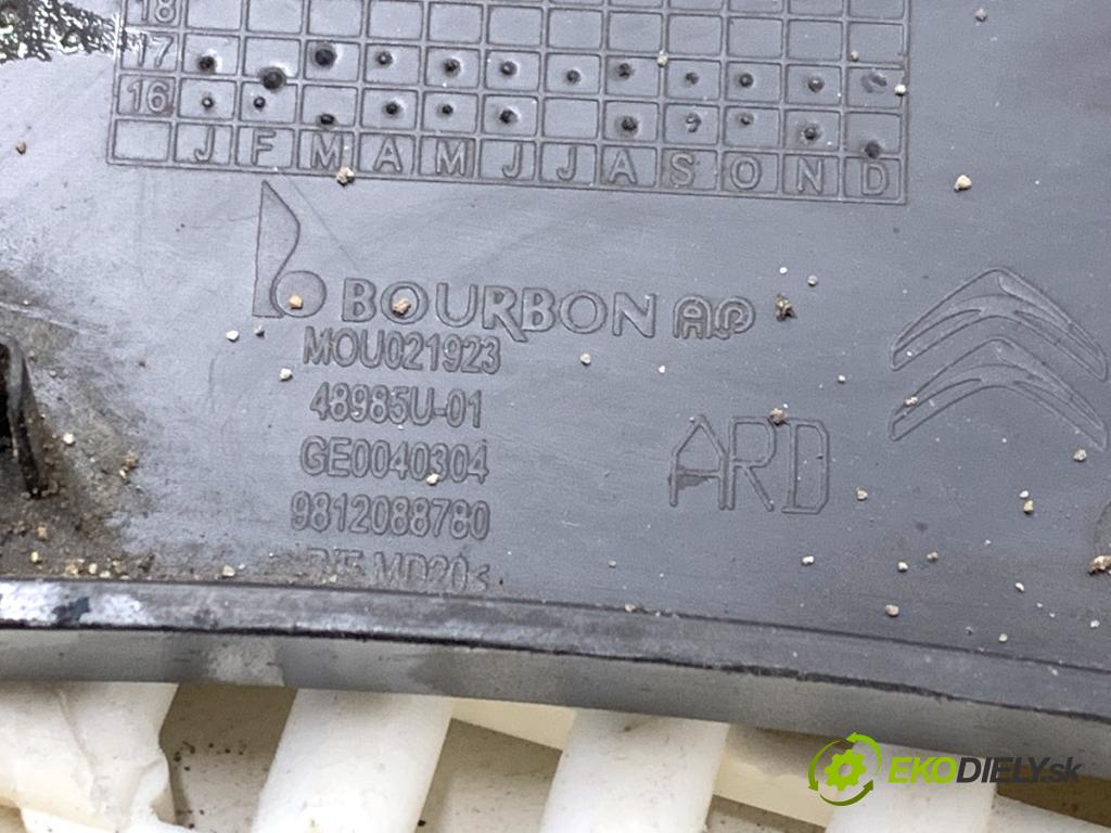 CITROEN C3 III liftback 2018 81 kW 1.2 PURETECH 110 1199 Lišta blatníka zad pravá 9812088780 (Lišta)