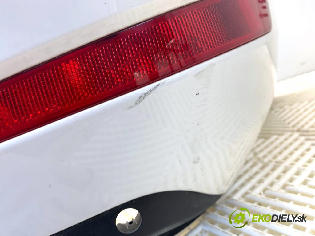 SKODA OCTAVIA III Kombi 2016 110 kW 1.4 TSI 1395 Nárazník zad LF9E (Kľučka dverí ostatné)
