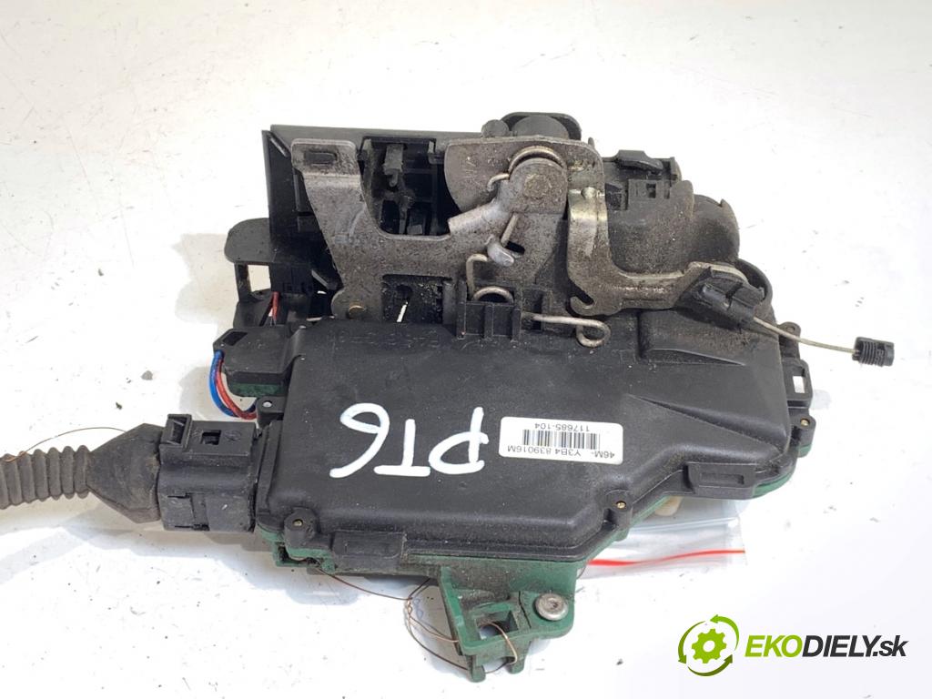 VW PASSAT B5 FL sedan 2004 132 kW 2.5 TDI 4motion 2496 zámok Dvere pravy zad 3B4839016M