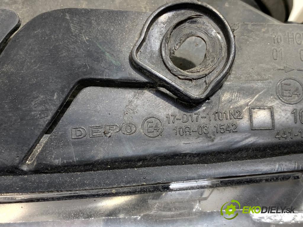 VW PASSAT B5 FL sedan 2004 132 kW 2.5 TDI 4motion 2496 Svetlomet ľavy predný