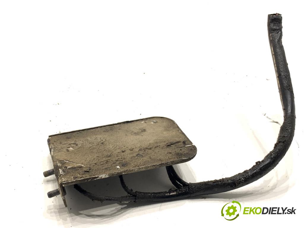 VW PASSAT B5 FL sedan 2004 132 kW 2.5 TDI 4motion 2496 modul ventilátoru 8D0959493A