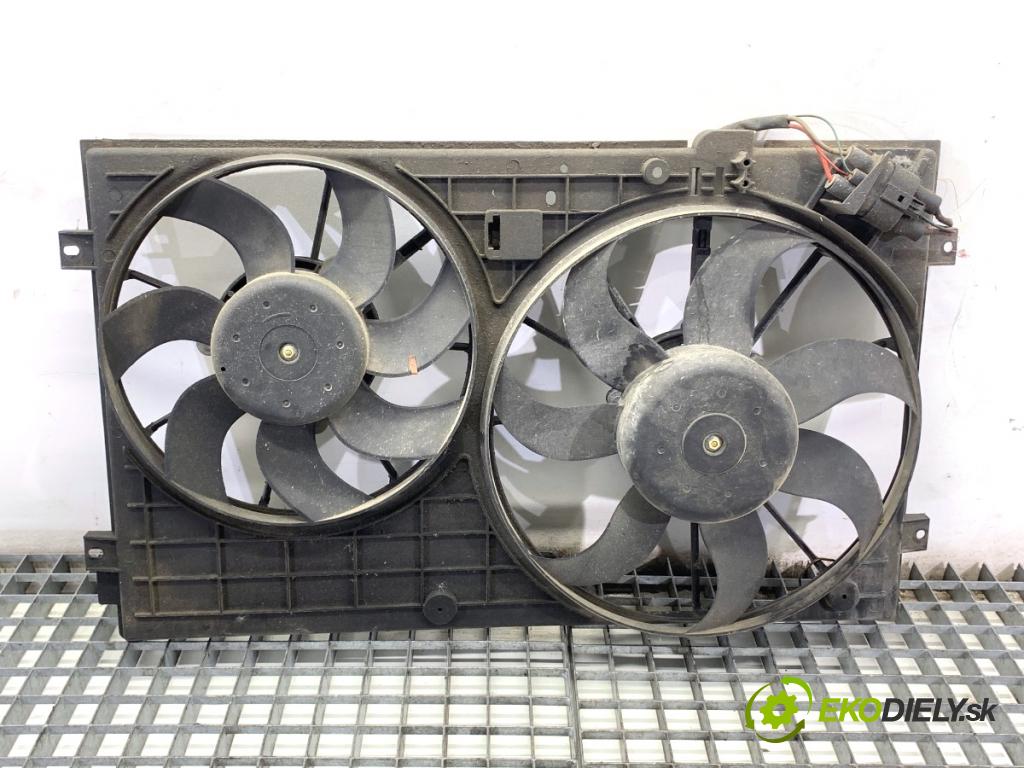 AUDI A3 8P liftback 2004 77 kW 1.9 TDI 1896 Ventilátor chladiča 1K0953519 8P0953513 (Ventilátor)
