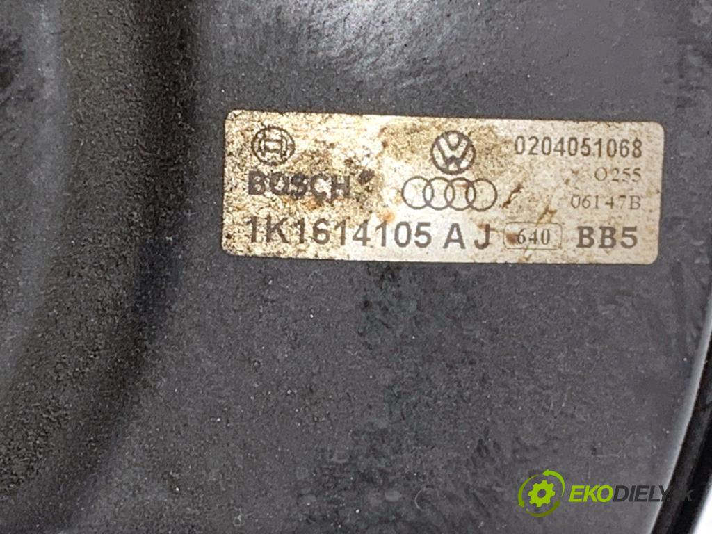 AUDI A3 8P liftback 2004 77 kW 1.9 TDI 1896 Posilovač bŕzd 1K1614105AJ