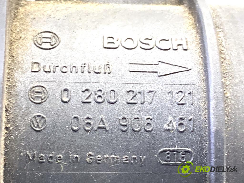 AUDI A3 8P liftback 2004 77 kW 1.9 TDI 1896 Váha vzduchu 06A906461 (Váha vzduchu)