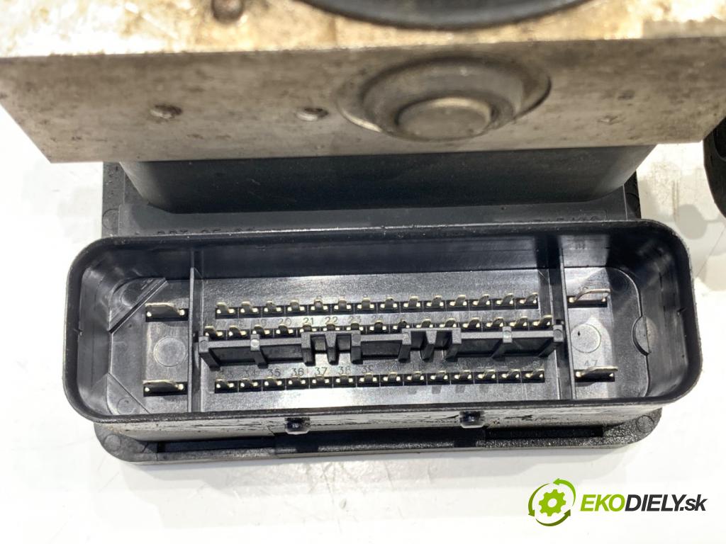 AUDI A3 8P liftback 2004 77 kW 1.9 TDI 1896 Pumpa ABS 1K0614517H (Pumpa ABS)