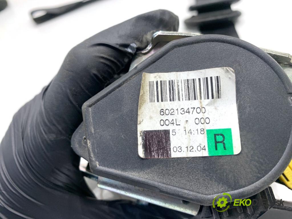 AUDI A3 8P liftback 2004 77 kW 1.9 TDI 1896 Držiak BEZPEČNOSŤ pravy predný 602134700