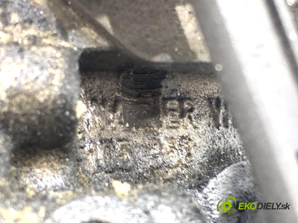 AUDI A3 8P liftback 2004 77 kW 1.9 TDI 1896 Chladič EGR 038131513D