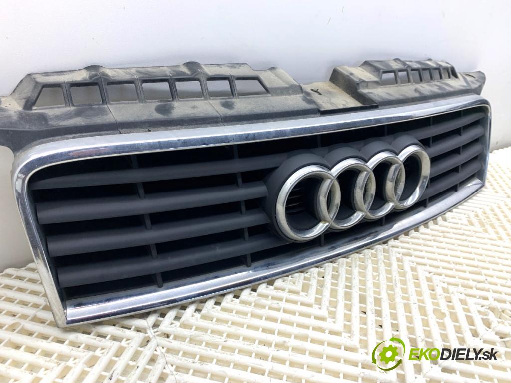 AUDI A3 8P liftback 2004 77 kW 1.9 TDI 1896 Mriežka maska 8P3853651 (Mriežka predná (maska chladiča))