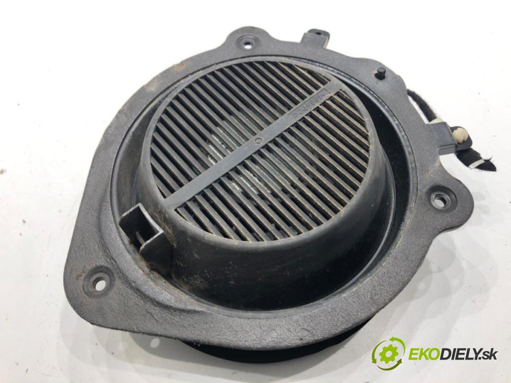 AUDI A3 8P liftback 2004 77 kW 1.9 TDI 1896 reproduktor 8P0035411
