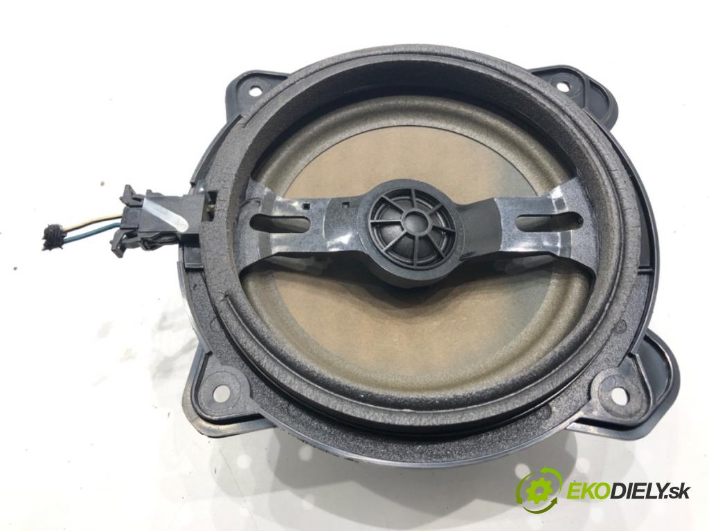 AUDI A3 8P liftback 2004 77 kW 1.9 TDI 1896 reproduktor 8H0035411
